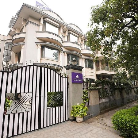 Stay Well Hotels & Homes Gurgaon Bagian luar foto