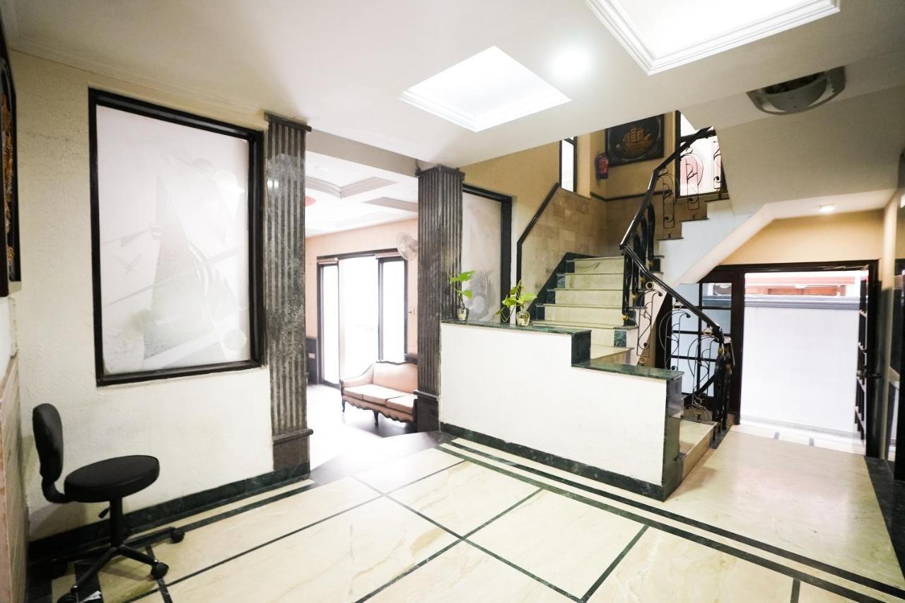 Stay Well Hotels & Homes Gurgaon Bagian luar foto