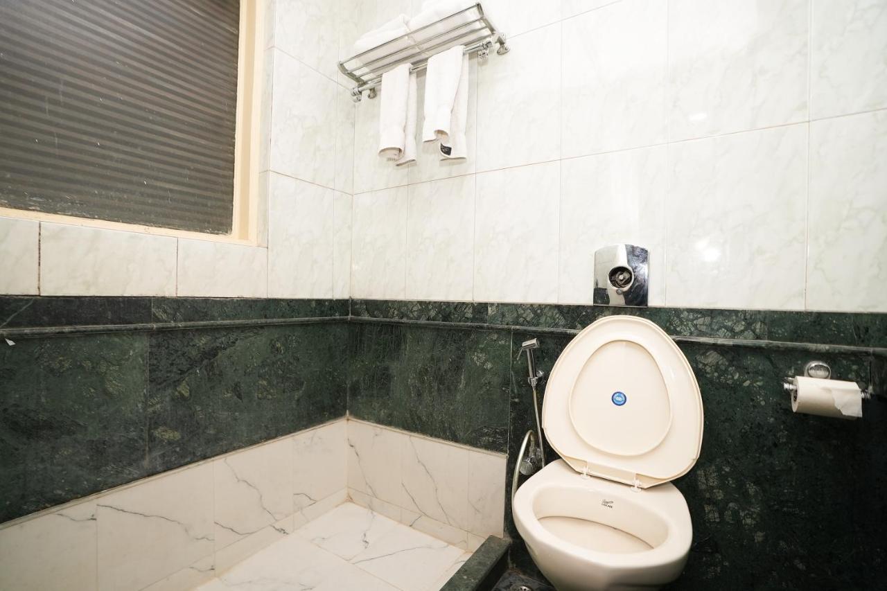 Stay Well Hotels & Homes Gurgaon Bagian luar foto
