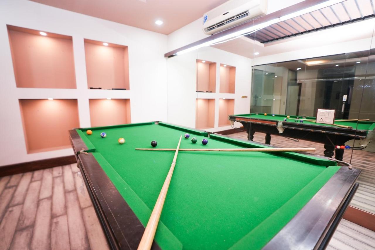 Stay Well Hotels & Homes Gurgaon Bagian luar foto